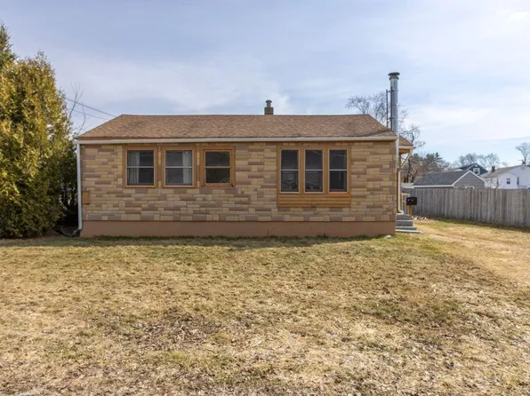 4 Longfellow Drive, Westbrook, ME 04092