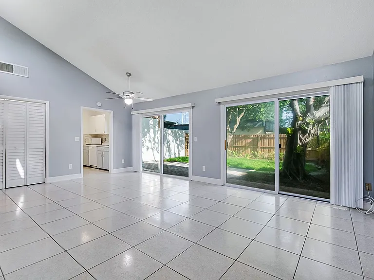2304 Inagua Way — Photo 27