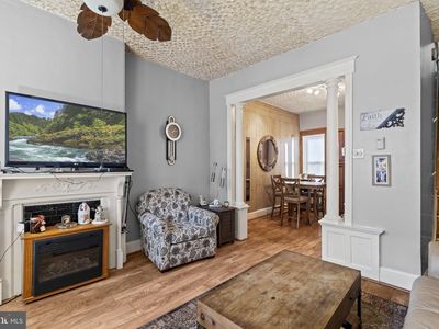 2314 W Oakdale St, Philadelphia, PA, 19132