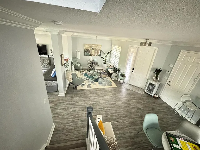 8219 Calabria Lakes Dr — Photo 43