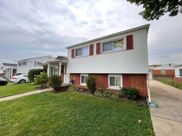 18934 Frazho Rd, Roseville, MI 48066