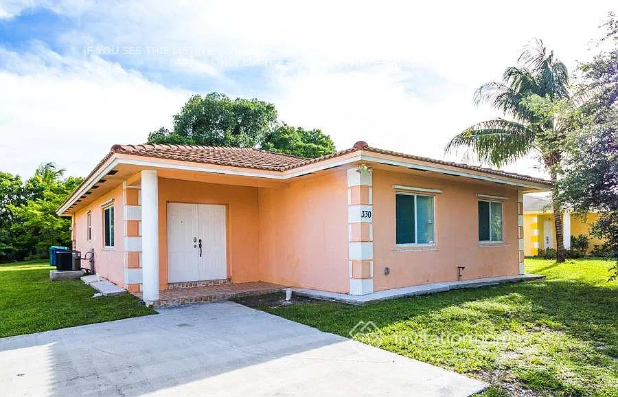 330 NE 176th St North Miami Beach, FL 33162 — Photo 2