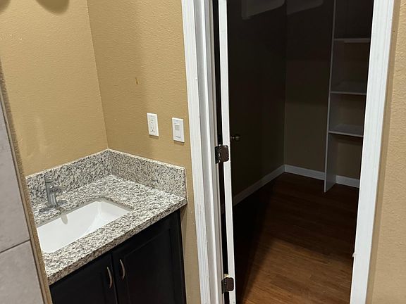 3rd image of 2120 Banda Ave #2