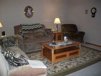4th image of 4642 Bushwood Ln