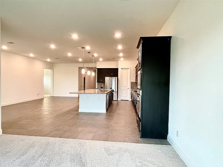 689 Cape Capri Dr — Photo 8