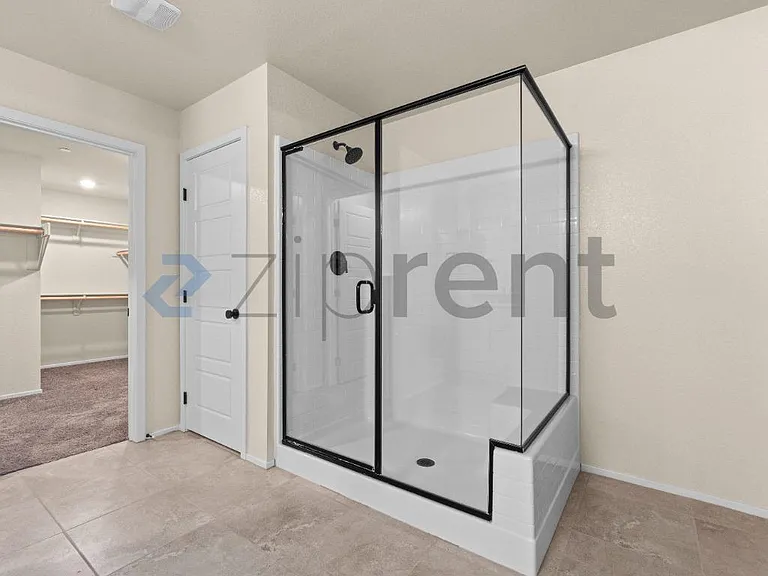 4519 Sapphire Moon Ave — Photo 16