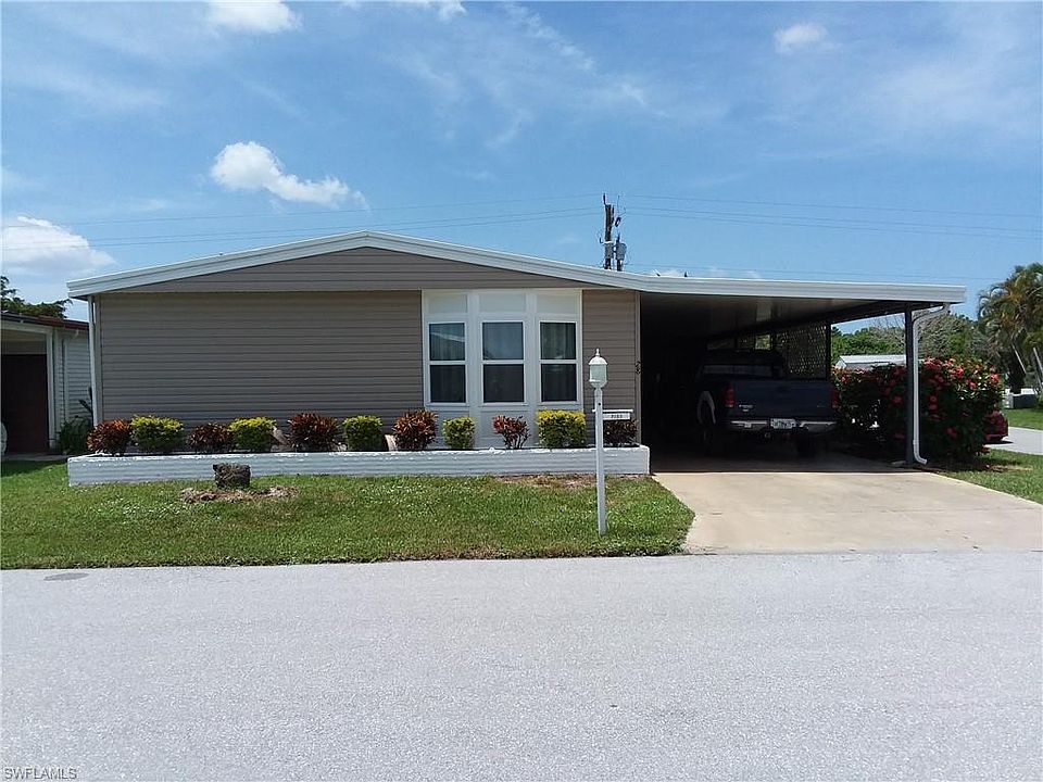 1st image of 28 Queen Palm Dr #28