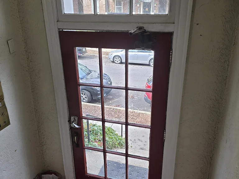 403 N Cleveland St — Photo 3