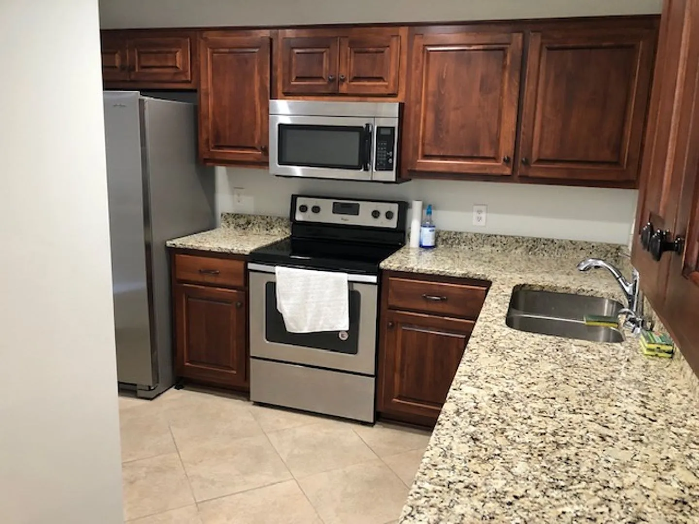 206 Magnolia Villas — Photo 3