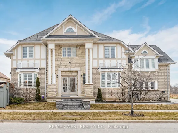 63 Sharplin Dr, Ajax, ON L1Z 0P4