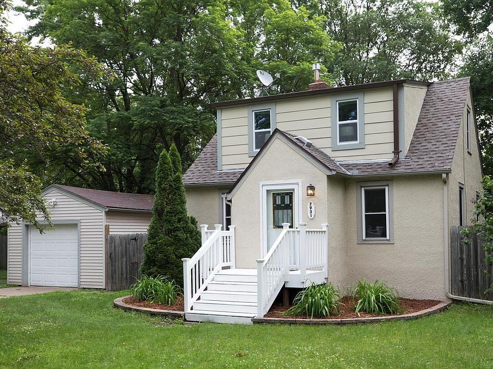 1st image of 7931 Woodlawn Dr