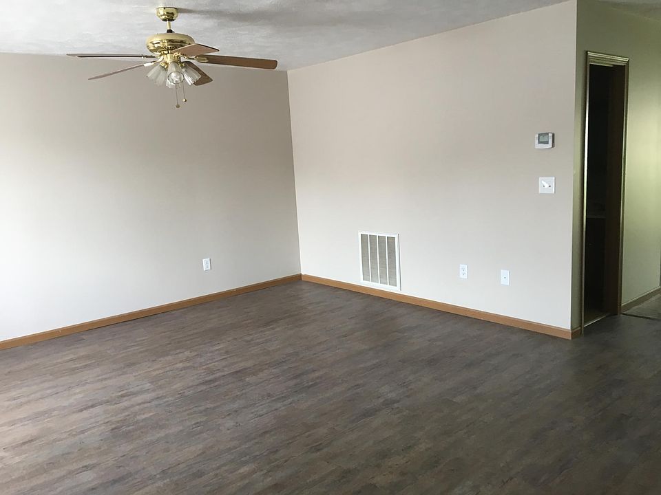 1st image of 106 Megan Ln
