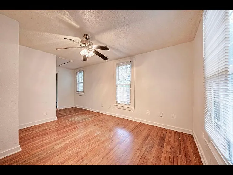 3106 King St — Photo 5