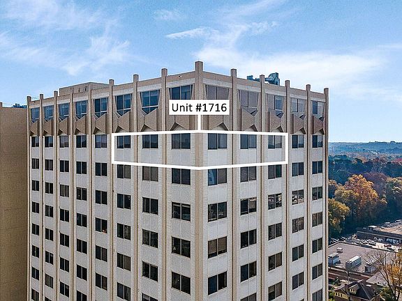 4th image of 2479 Peachtree Rd NE APT 1716