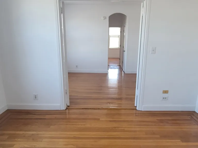 21-39 29th St #10 — Photo 6