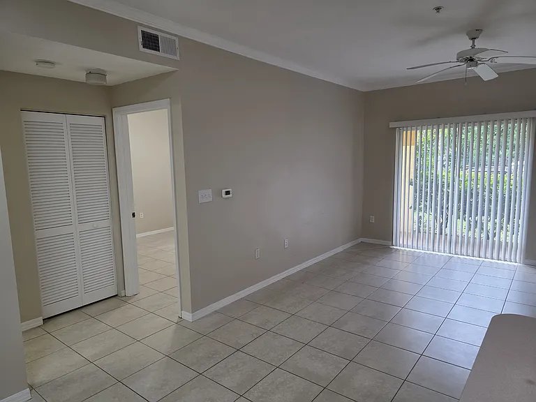 5610 Pinnacle Heights Cir #109 — Photo 2