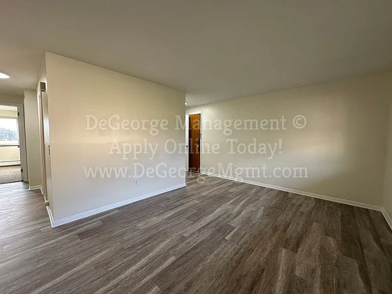Titus Villa Apartments — Photo 81