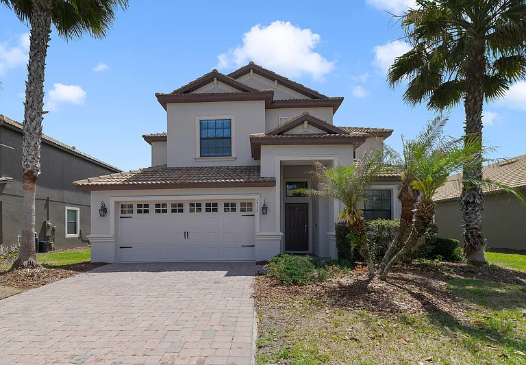 1315 Moss Creek Ln — Photo 1