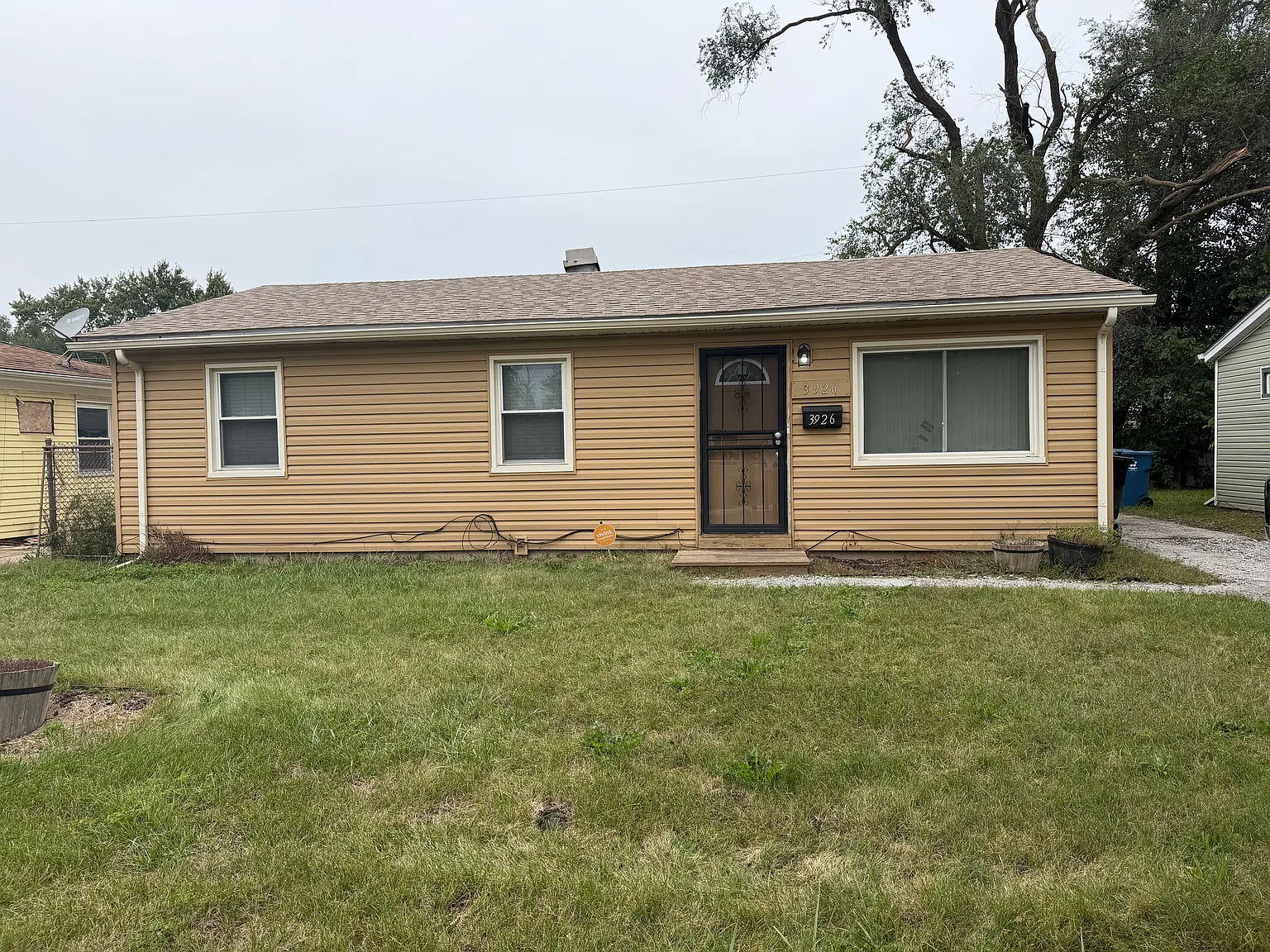 3 bed, 975 sqft, $1,500 — Photo 4