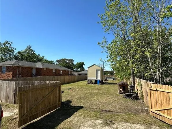 2751 Bay St, New Orleans, LA 70122