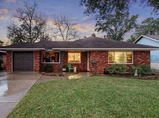 1338 Richelieu Ln, Houston, TX 77018