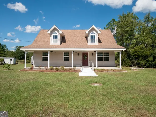 1089 Picketts Mill Trl, Waynesville, GA 31566