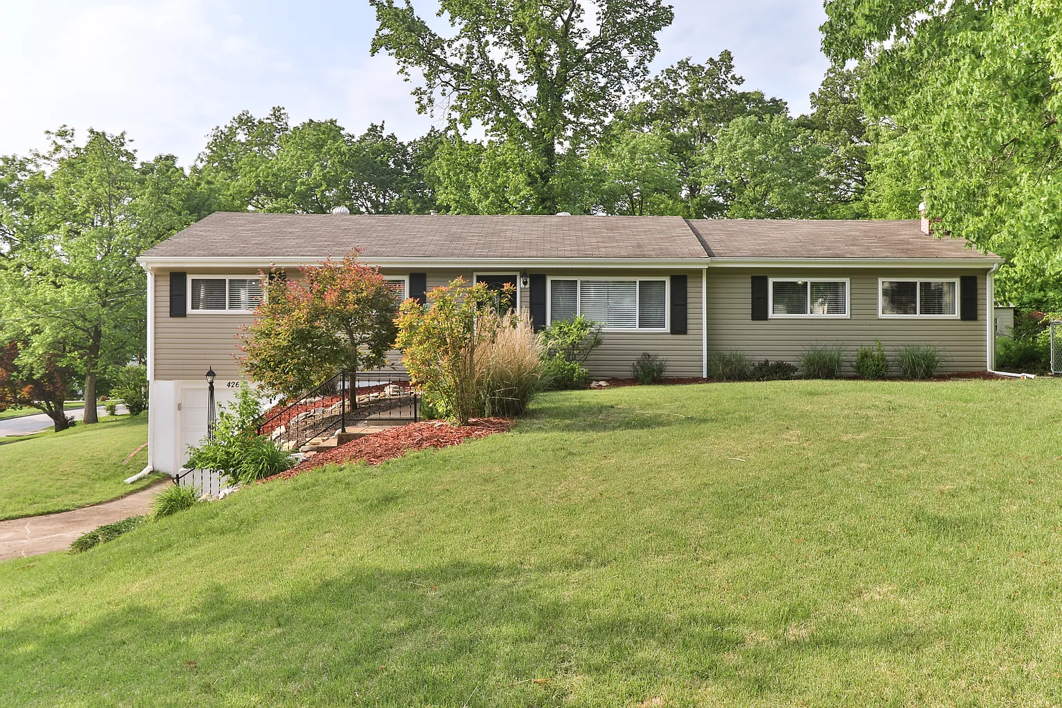 426 Bach Ave photo 1