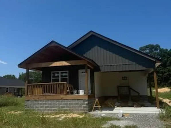 1956 Round Pond Rd, La Fayette, GA 30728