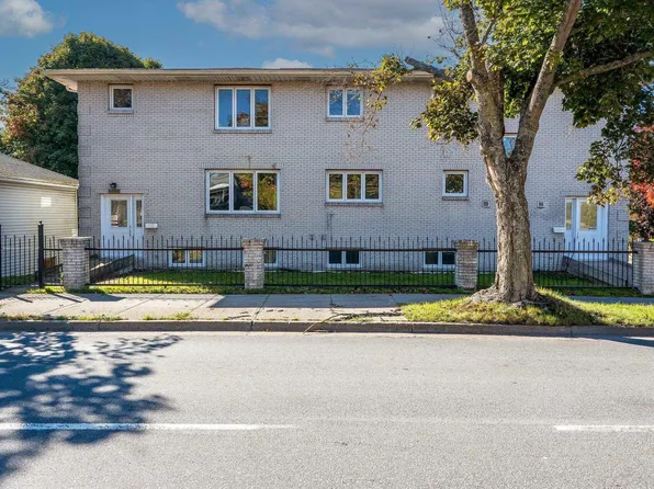 6932 Mumford Rd #6926, Halifax, NS B3L 2H4
