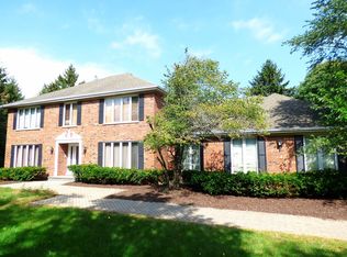 1 Rutgers Ct, Hawthorn Woods, IL 60047