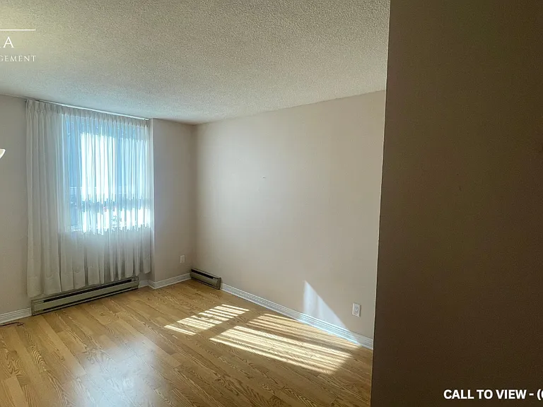 2000 Jasmine Cres #209 — Photo 6