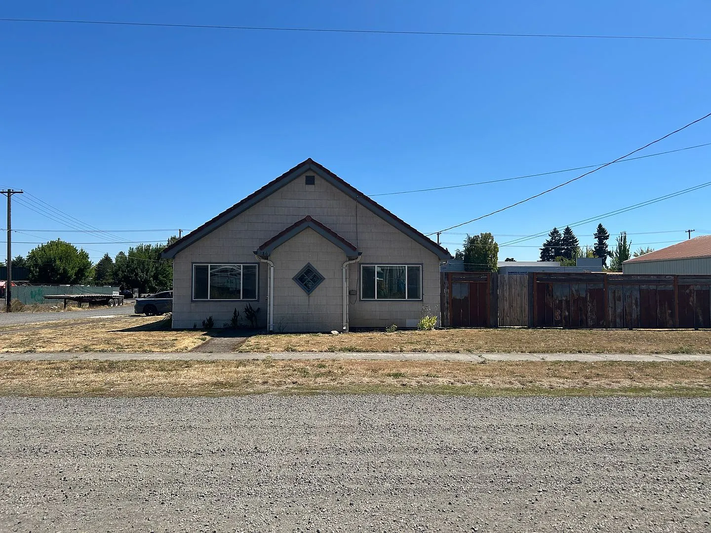 1186 NE Alpine Avenue — Photo 1
