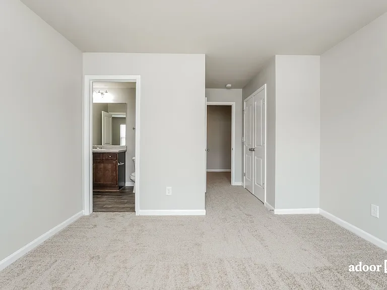 1327 Bass Ln — Photo 11