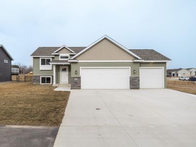 1805 12th Ave NE, Austin, MN, 55912