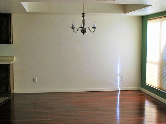 5th image of 8301 N 21st Dr #F206