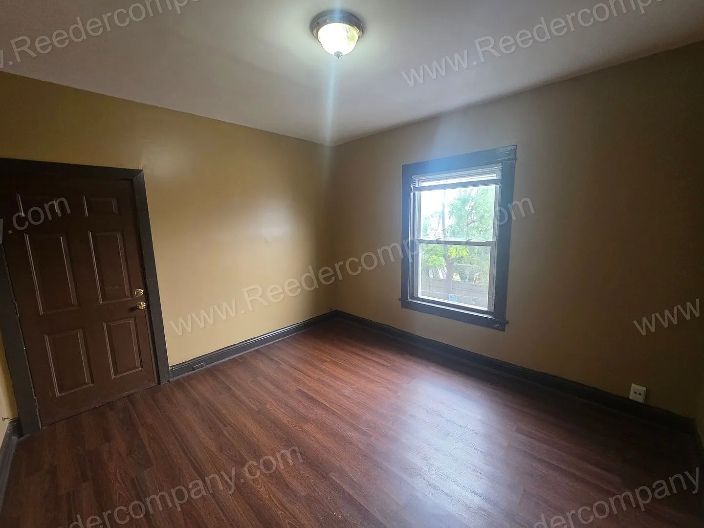 4854 Tod Avenue — Photo 4