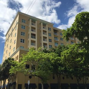 50 Menores Ave APT 825, Coral Gables, FL, 33134