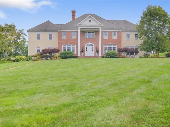 43 Chestnut Hill Road, Ridgefield, CT 06877