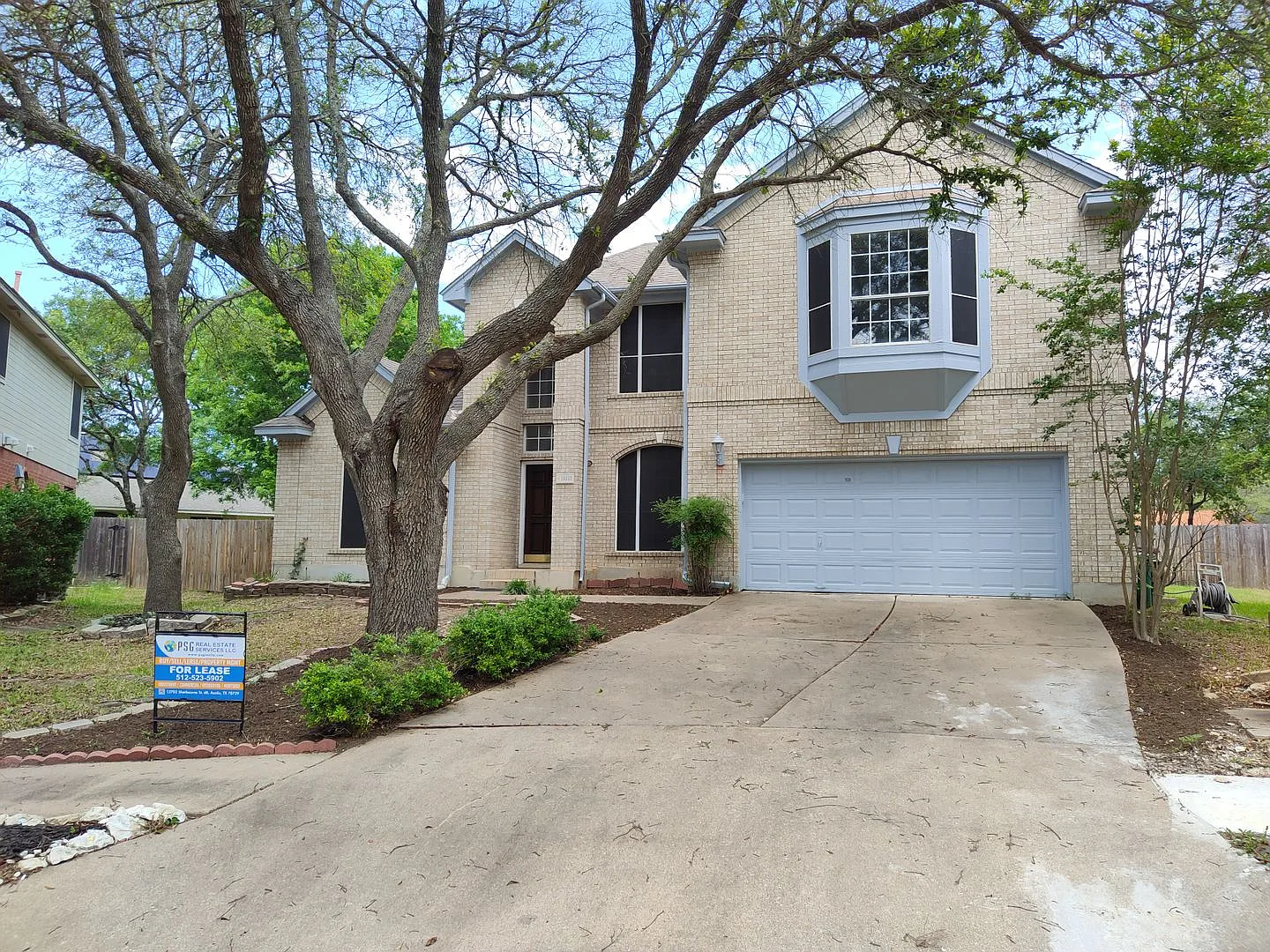 House for lease in Austin. — Photo 3