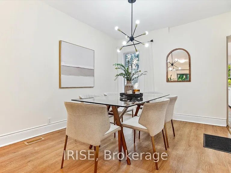 61 Chisholm Ave — Photo 8