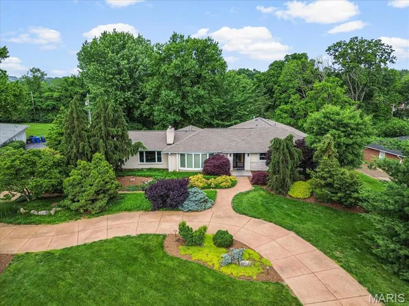 21 Ladue Mdws, Saint Louis, MO 63141