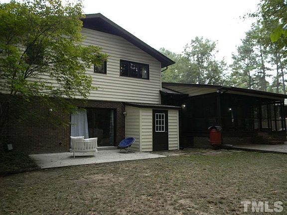 5th image of 2510 Foxwood Dr