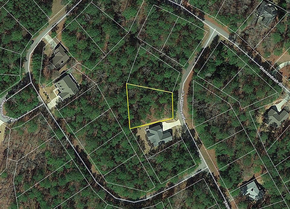 1st image of 707 Canterbury Ln