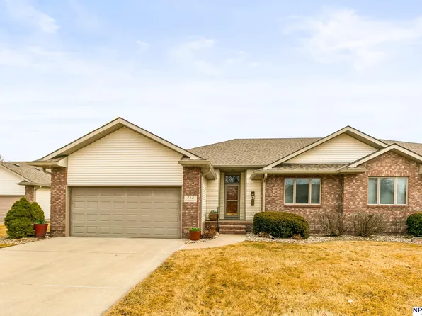 752 Heatherwood St, Fremont, NE 68025