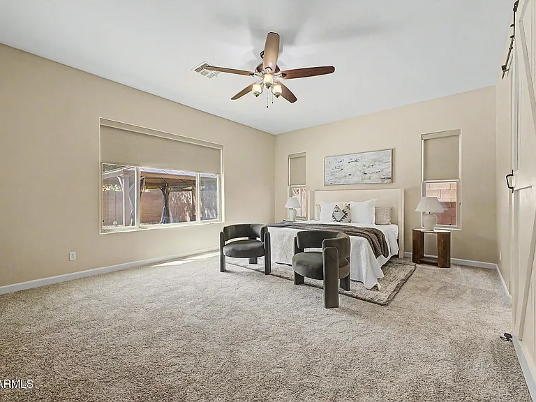 2937 E Longhorn Dr — Photo 5
