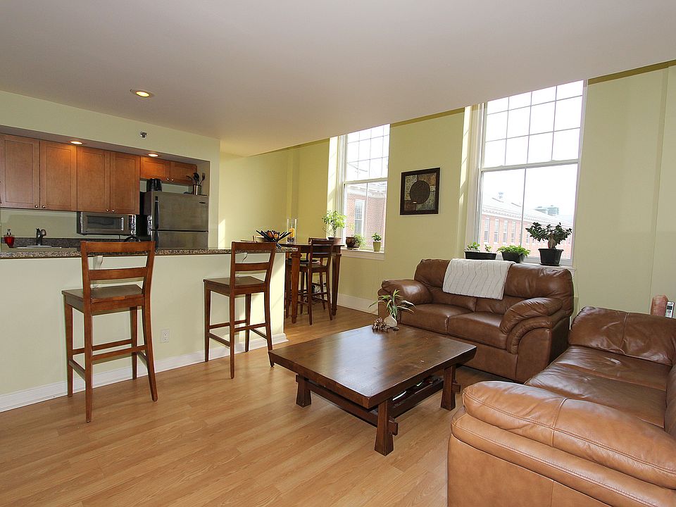 1st image of 6312 Villa At The Woods