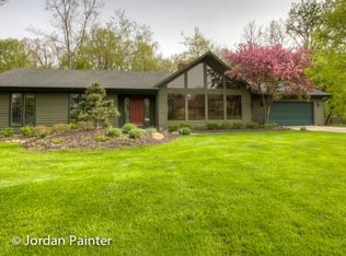 6914 Forest Valley Dr SE, Grand Rapids, MI 49546