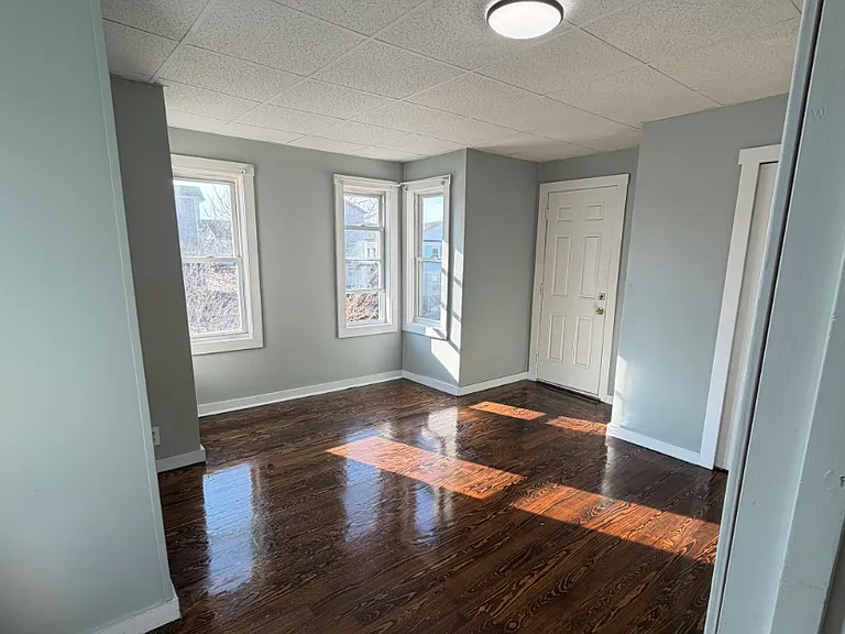 766 Plymouth Ave #2W — Photo 10