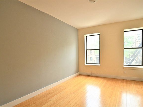 3rd image of 974 St Nicholas Ave APT 2b