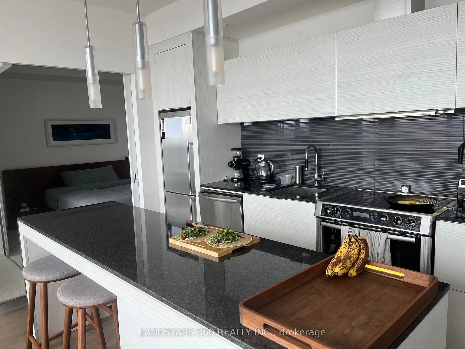 2 bed, $2,800 — Photo 4